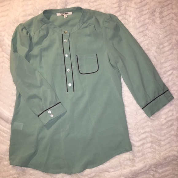 CLOSING SALE Mint Green Blouse with Grey Detail - Picture 2 of 6